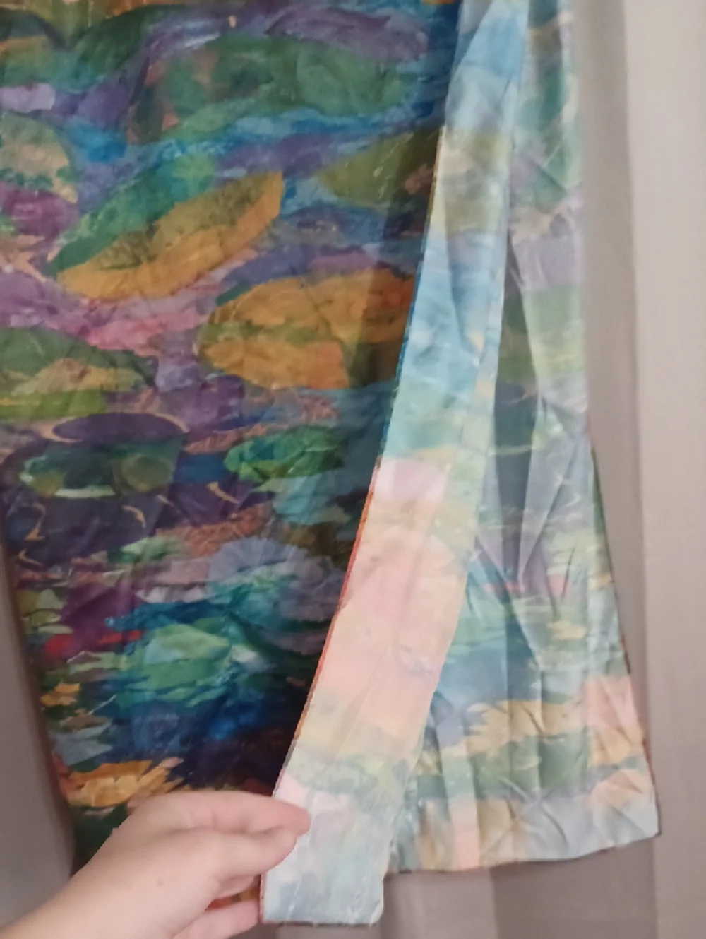 Watercolor Style Scarf Shawl With Pockets Appx 74×25